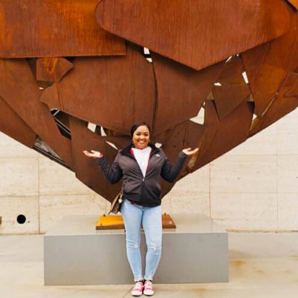 Meet your Posher, Felicia